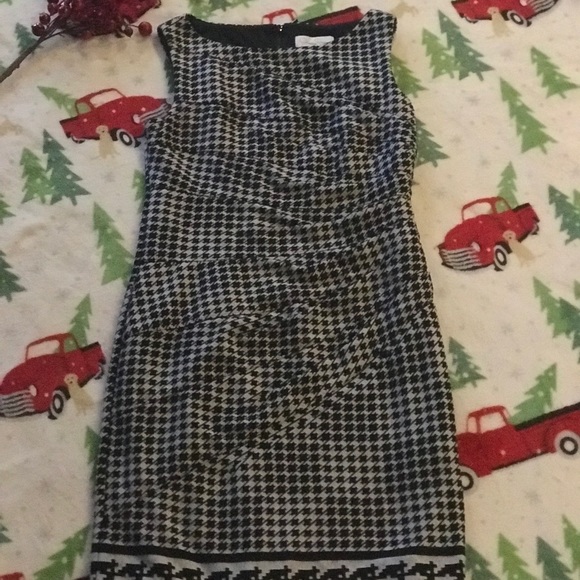 Jessica Simpson houndstooth sheath dress, size 6. - Picture 5 of 5